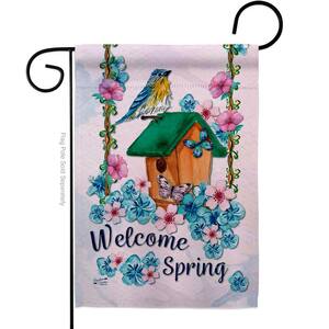 Approximate Size (WxL): 13 x 18.5 in Garden Flags