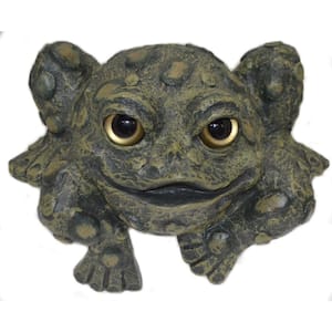 Frog in Garden Statues