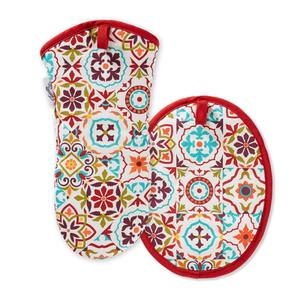 Oven Mitts & Pot Holders