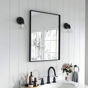 Mirror Width: Medium (20-40 in.)