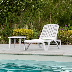 Outdoor Chaise Lounges
