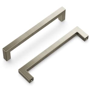 Center to Center Measurement (in.): 5 1/16 in. in Drawer Pulls