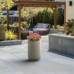 Medium in Plant Pots