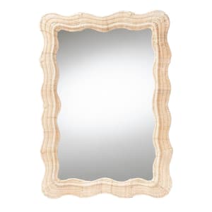 Mirror Height: Medium (20-40 in.)