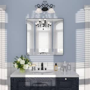 Mirror Width: Medium (20-40 in.)