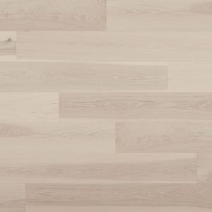 Plank Width: Wide plank (7+ in)