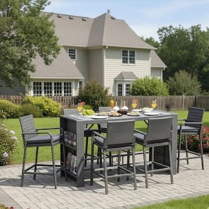 Seating Capacity: Seats 6 People