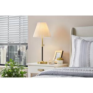 Table Lamp Size: Medium (21in. - 27in.)