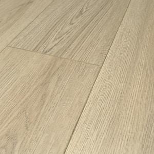 Plank Width: Wide plank (7+ in)