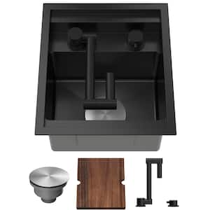 Sink w/ Faucet