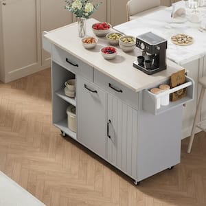 Gray in Kitchen Islands