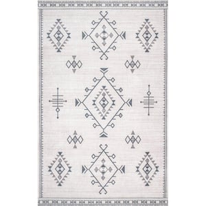 Approximate Rug Size (ft.): 6 X 9