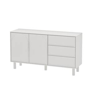 Number of Drawers: 3 drawer