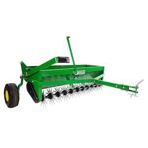 John Deere in Spike Aerators