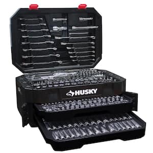 Husky in Mechanics Tool Sets