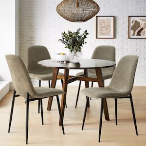 Number of Chairs Included: 4