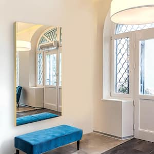 Mirror Height: Small (Under 20 in.)