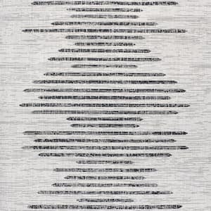 Approximate Rug Size (ft.): 4 X 4