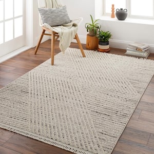 Approximate Rug Size (ft.): 5 X 7