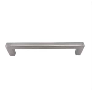 Bar Pull in Drawer Pulls