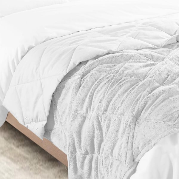 Cozy Jacquard Throw
