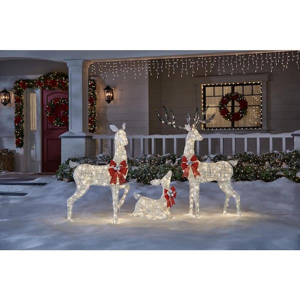 Reviews for Home Accents Holiday 5 ft Polar Wishes Reindeer Outdoor  Decoration with Sleigh and 280 LED Lights