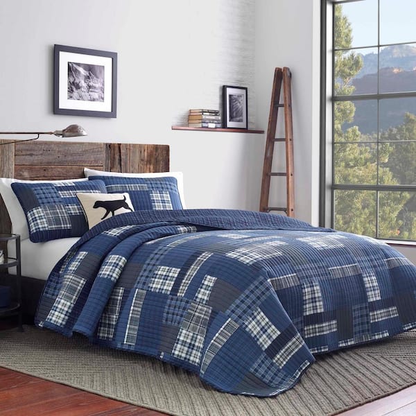 Eastmont Navy Plaid Quilt Set