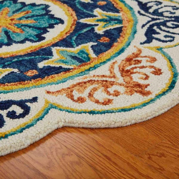 Bernadette Ivory 4 ft. Round Area Rug