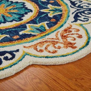 Ivory 6 ft. Round Wool Area Rug