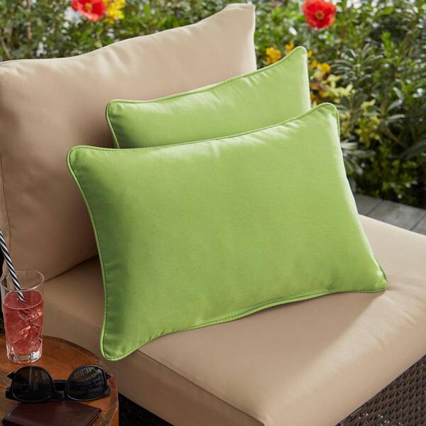 apple green pillows