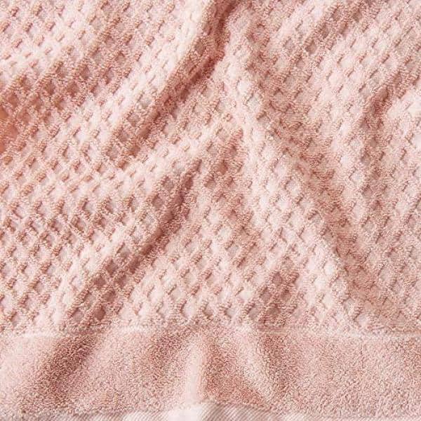 https://images.thdstatic.com/productImages/002f3e23-22e5-49e8-b263-7271d8804eac/svn/pink-bath-towels-455-4f_600.jpg