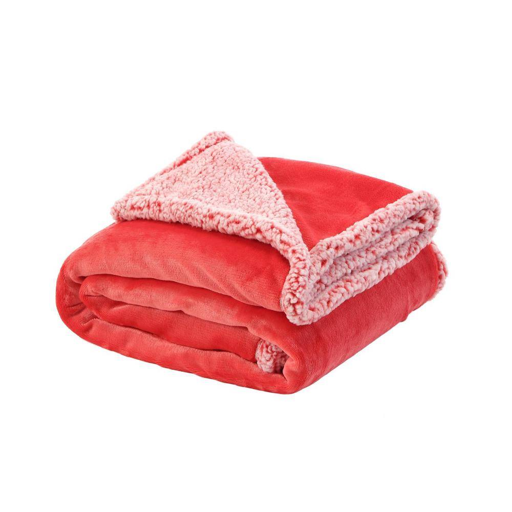 HomeRoots Charlie Fuchsia Solid Color Polyester Throw Blanket