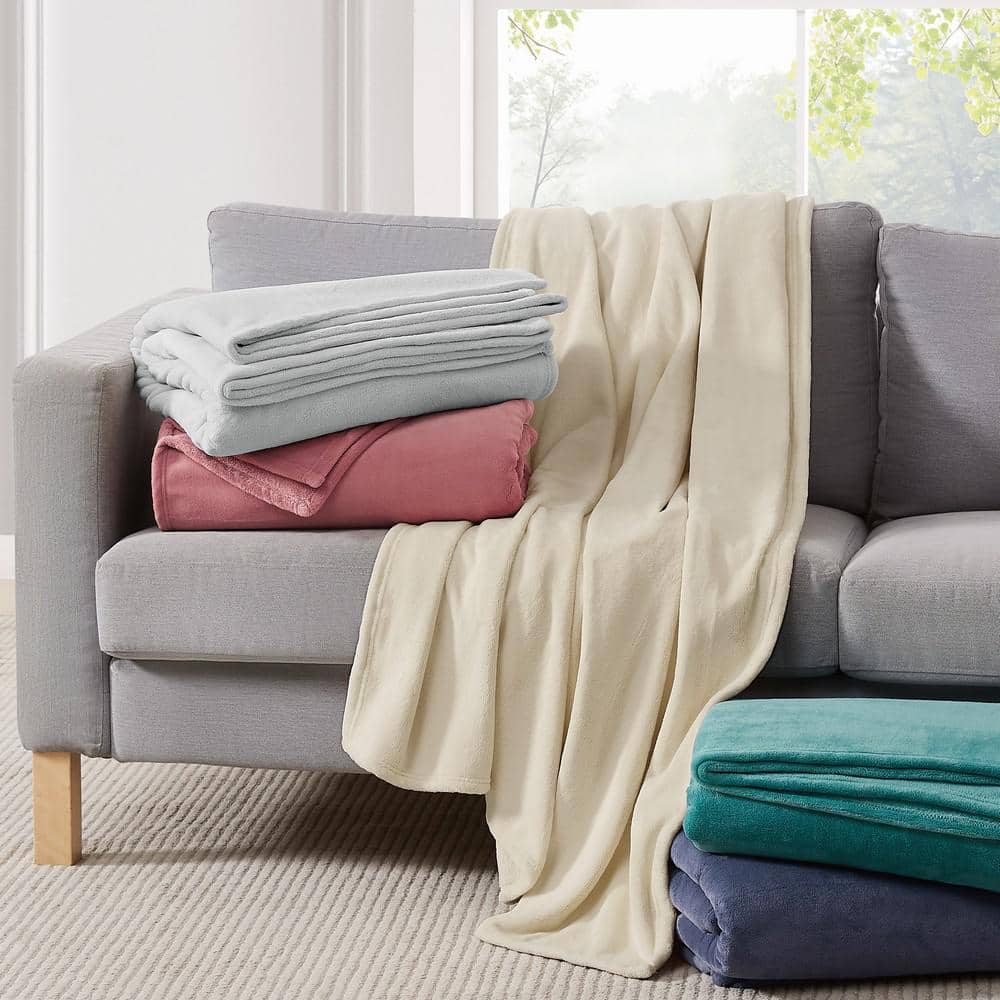 Dusty Rose Ultra Plush Reversible Machine Washable Throw Blanket