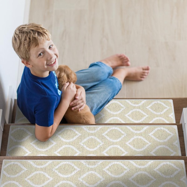 Drop Light Beige 9 in. x 28 in. Cotton Carpet Stair Tread Cover (Set of 13)