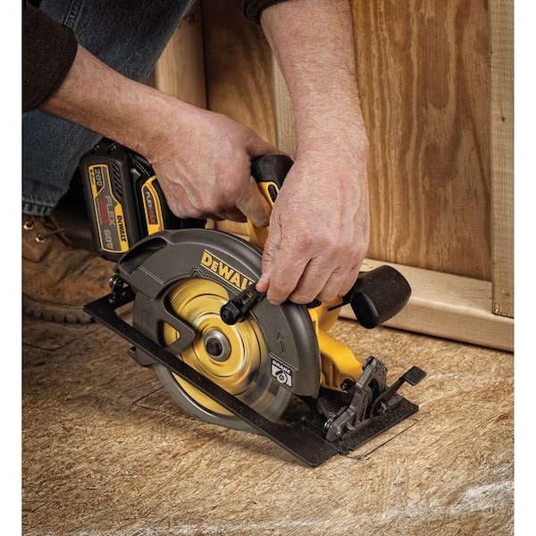 DEWALT FLEXVOLT 60-Volt MAX Cordless Brushless 7-1/4 Circular