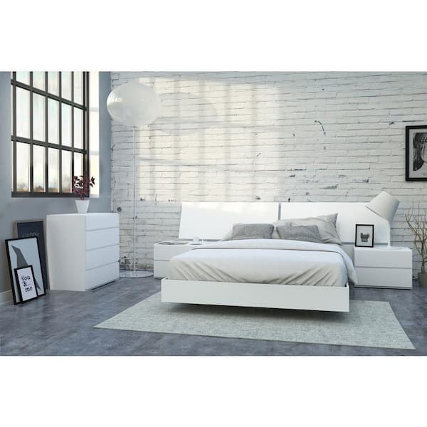 Nexera District 5-Piece White Queen Size Bedroom Set