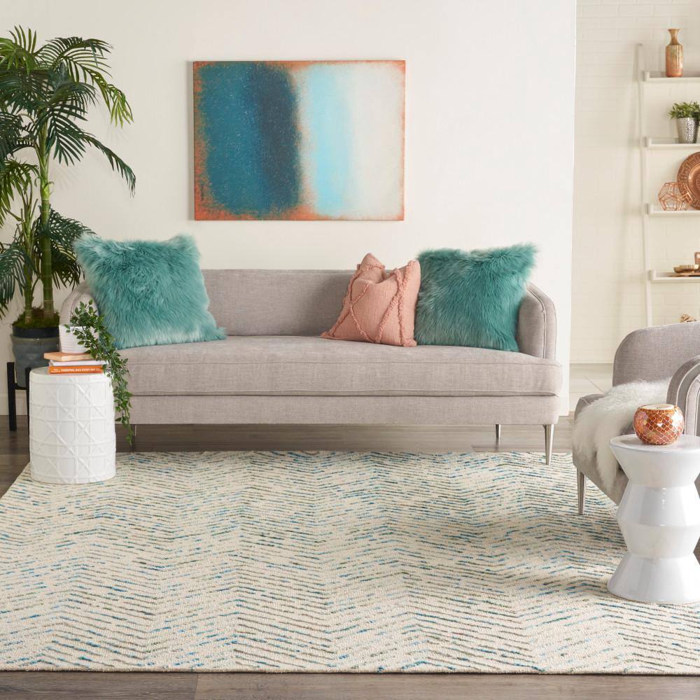 Ivory and Green Hand-Tufted Wool Chevron 8' x 12' Area Rug