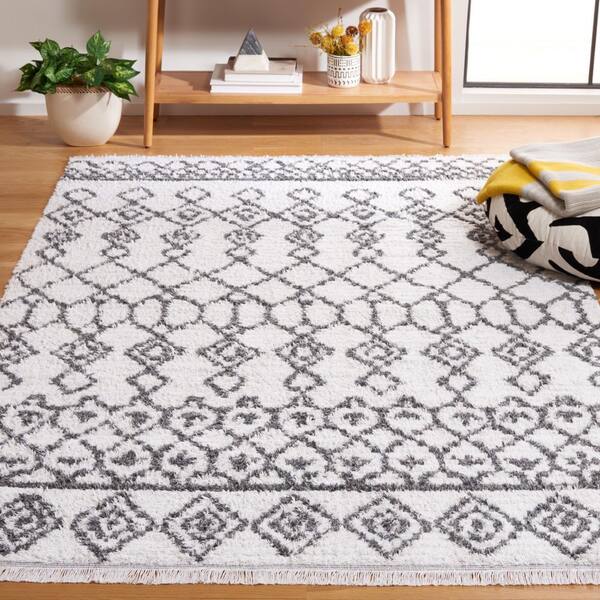 Augustine 4 ft. x 6 ft. Ivory/Gray Tribal AGT854F Area Rug