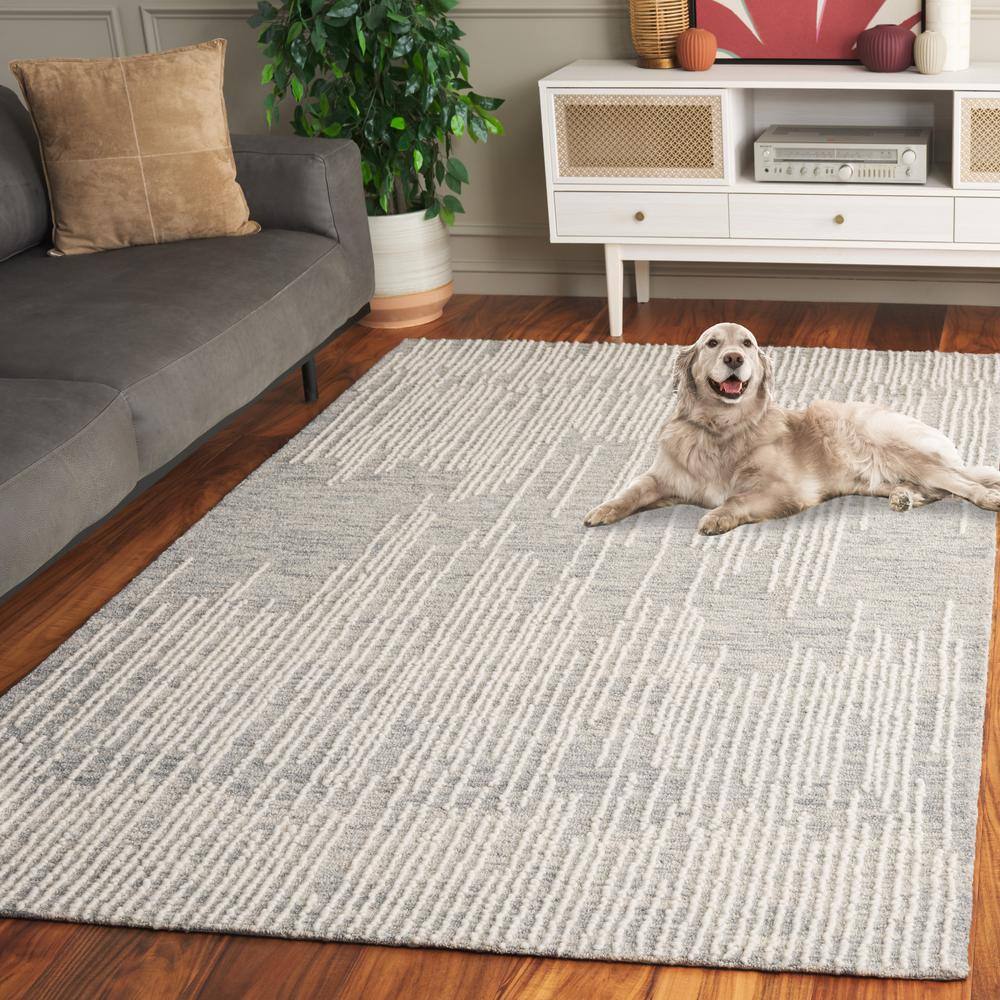 Handmade Light Grey and Ivory Wool Tufted Medium Rectangle Rug