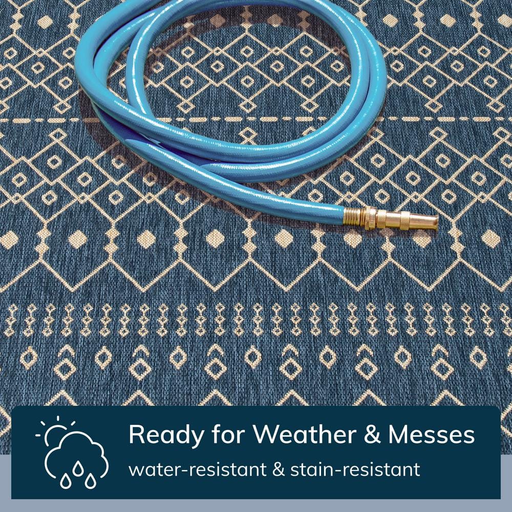 Nordic Lattice Blue 5' x 7' Synthetic Indoor/Outdoor Area Rug