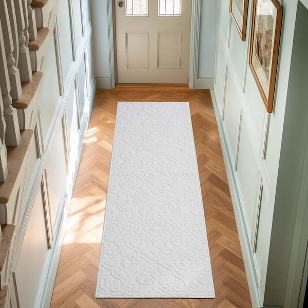 Feya Solid Ivory 2 ft. x 6 ft. Tufted Medallion Polypropylene Runner Rug