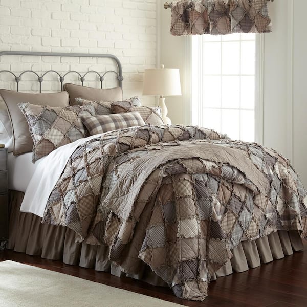 DONNA SHARP Smoky Mountain Taupe and Grey King Cotton Quilt