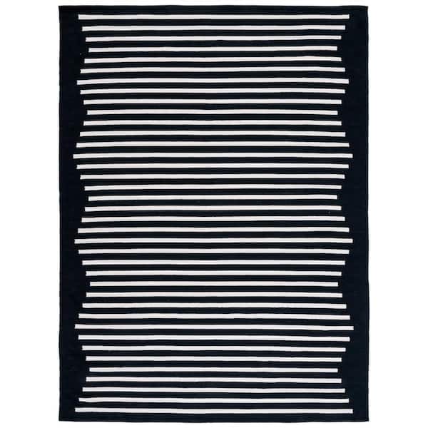 SAFAVIEH Montauk Black/Ivory 9 ft. x 12 ft. Chevron Lines Area Rug