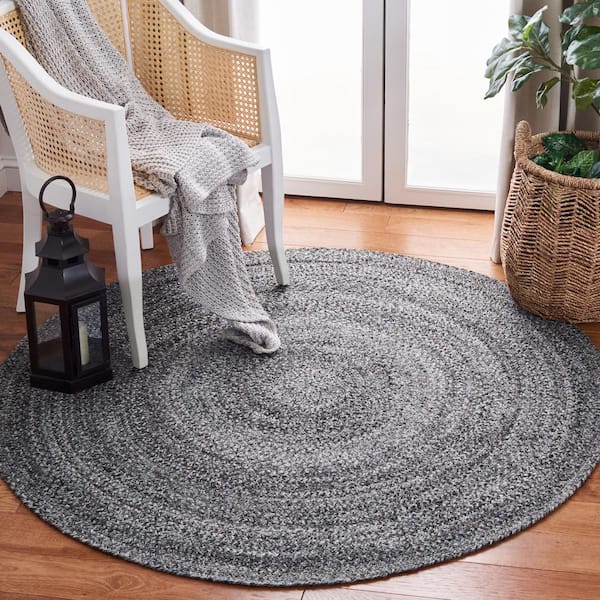 SAFAVIEH Braided Ivory/Black 7 ft. x 7 ft. Round Solid Area Rug