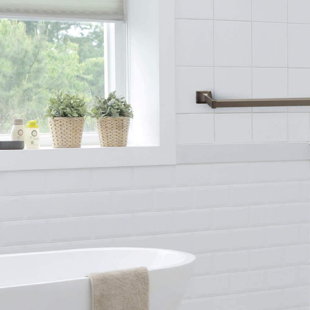 Oil Rubbed Bronze 18-Inch Wall Mounted Towel Bar