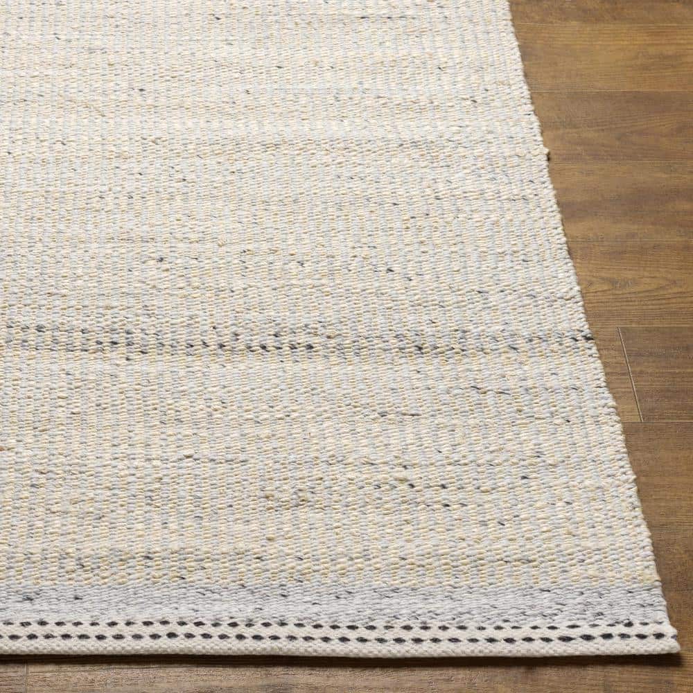 Handmade Black and Beige Wool Tufted 5' x 7' Rug