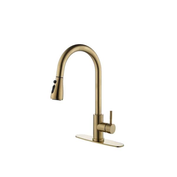 Single Handle Pull out Sprayer Kitchen Faucet in Brushed Gold