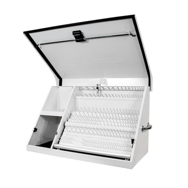 26 x 18 in. Steel Triangle® Toolbox – Montezuma® Toolboxes & Tool Storage