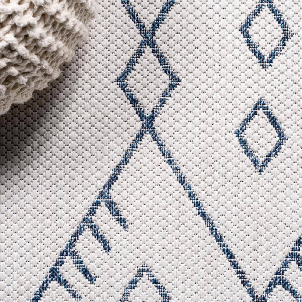 Ivory/Navy Geometric 8'x10' Synthetic Boho Moroccan Rug