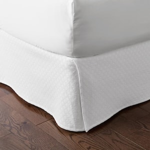 The Company Store Putnam Matelasse 18 in. White Cotton Queen Bed Skirt  50170L-Q-WHITE - The Home Depot